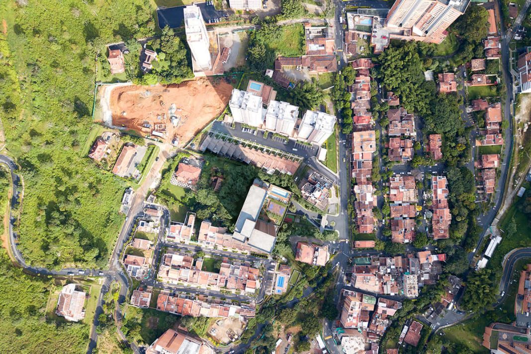 Vista aérea general apartamentos gaita