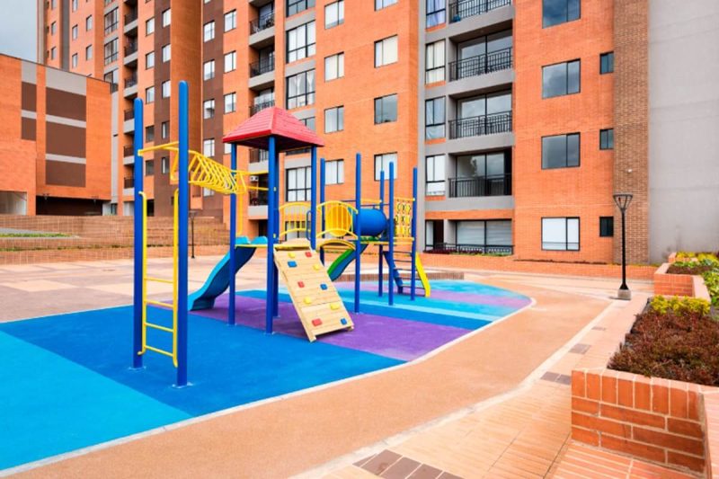 Parque infantil apartamentos Séptima Avenida